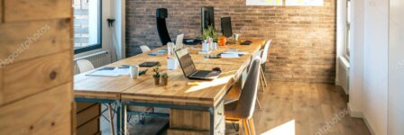 Espace de travail d’un studio de graphisme dédié au golf